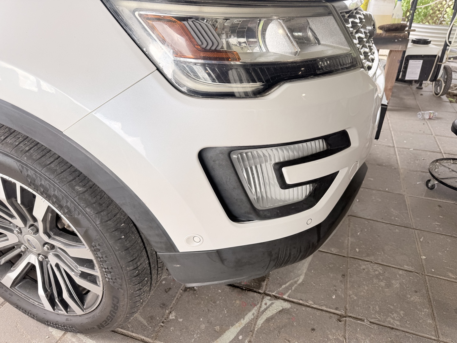 White SUV after paint protection film removal